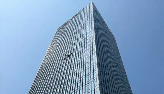 ai提示词交易做一期视频讲完:两种做法对比分析